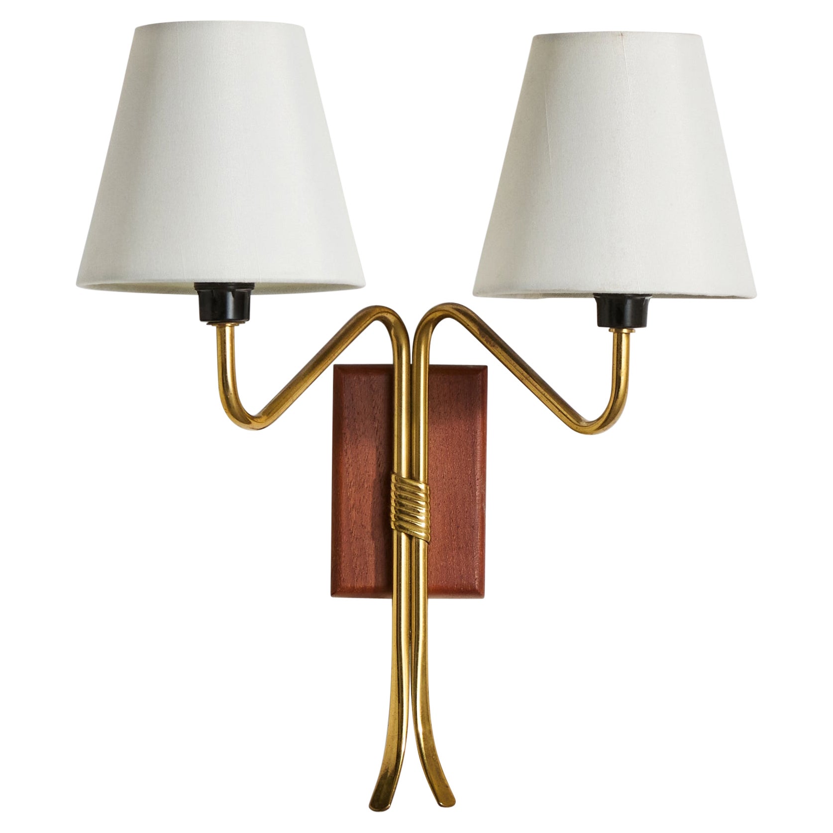 Lampada da parete di design svedese, ottone, teak, tessuto, Svezia, anni '50