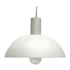 Minimalistische dänische Mid-Century-Pendelleuchte aus Focus, Space Age, 1960er Jahre