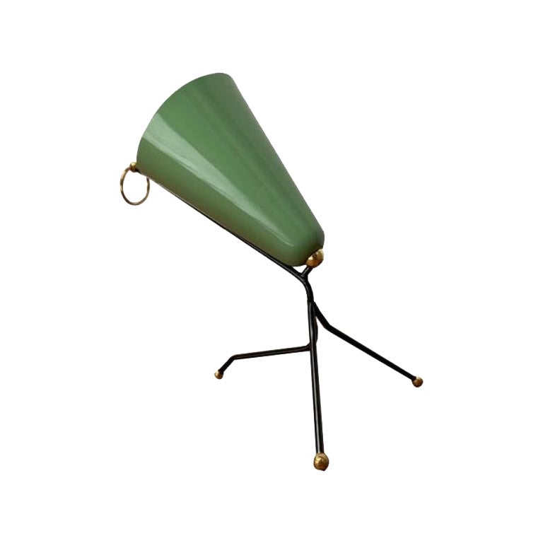 Lampada da tavolo a cono a treppiede in stile Stilnovo, 1960