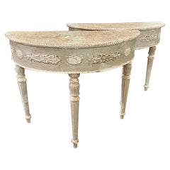 Coppia di tavoli da console italiani neoclassici intagliati e dipinti