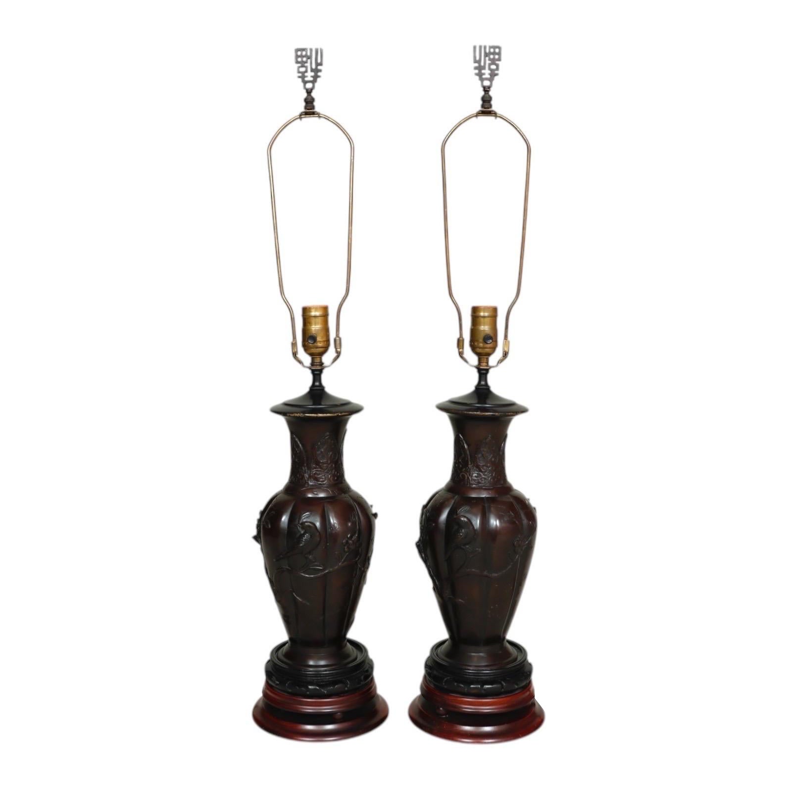 Paire de lampes de table Chinoiserie bronzées