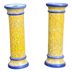Pareja de columnas de cerámica, soportes, pedestales, Italia