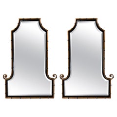 Hollywood Regency, Faux Bamboo Gilt Metal, Espejos de Pared en Forma de Pagoda, EEUU, Años 60