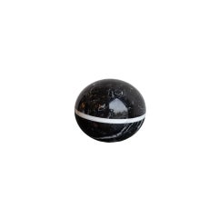 Sfera in Marquina Nera e Marmo Bianco di Carrara