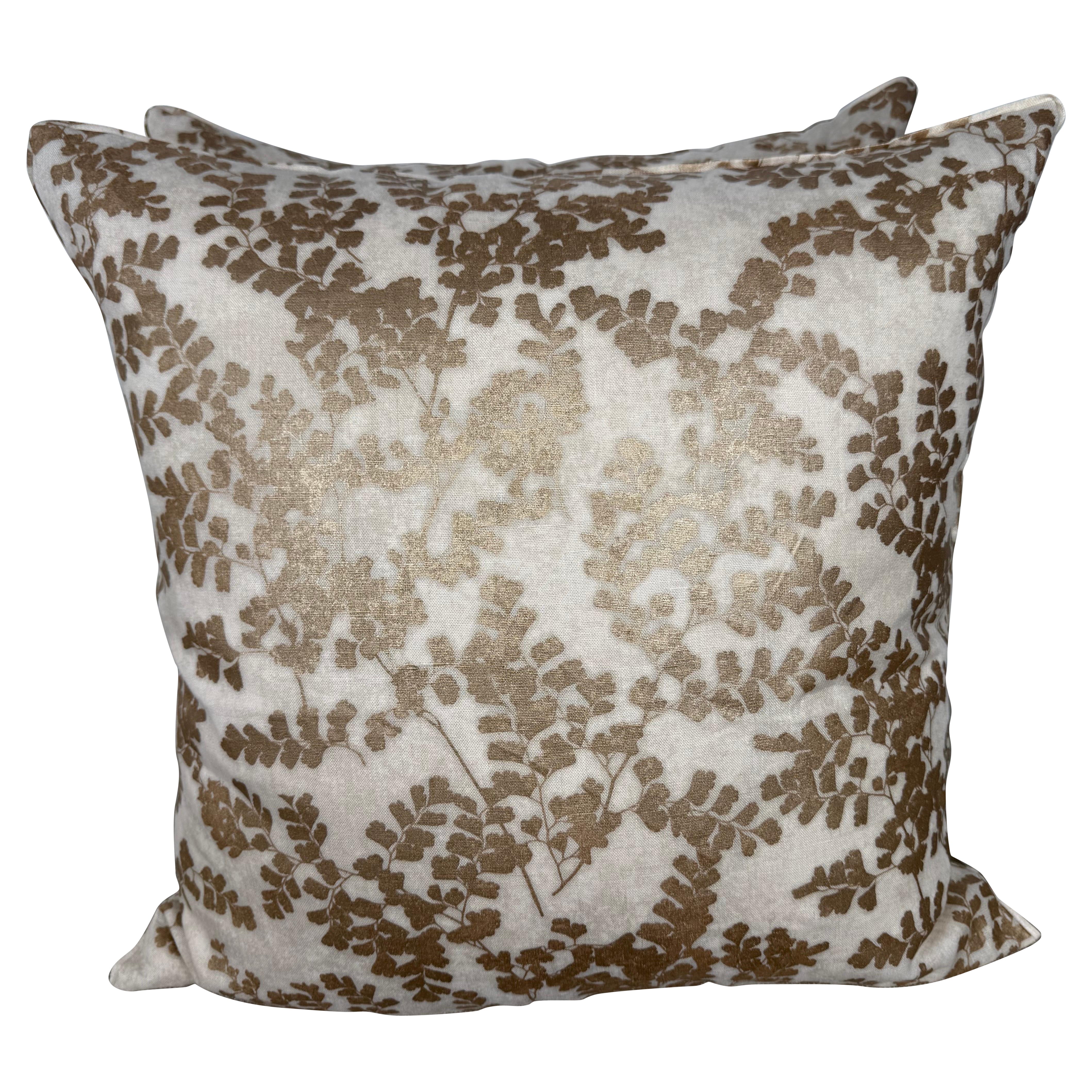 Paire de coussins botaniques blancs et or