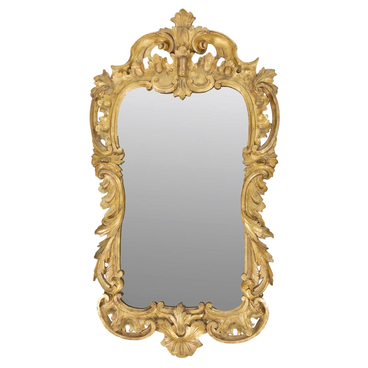 Miroir en bois sculpté et doré de la fin du XVIIIe siècle / début du XIXe siècle