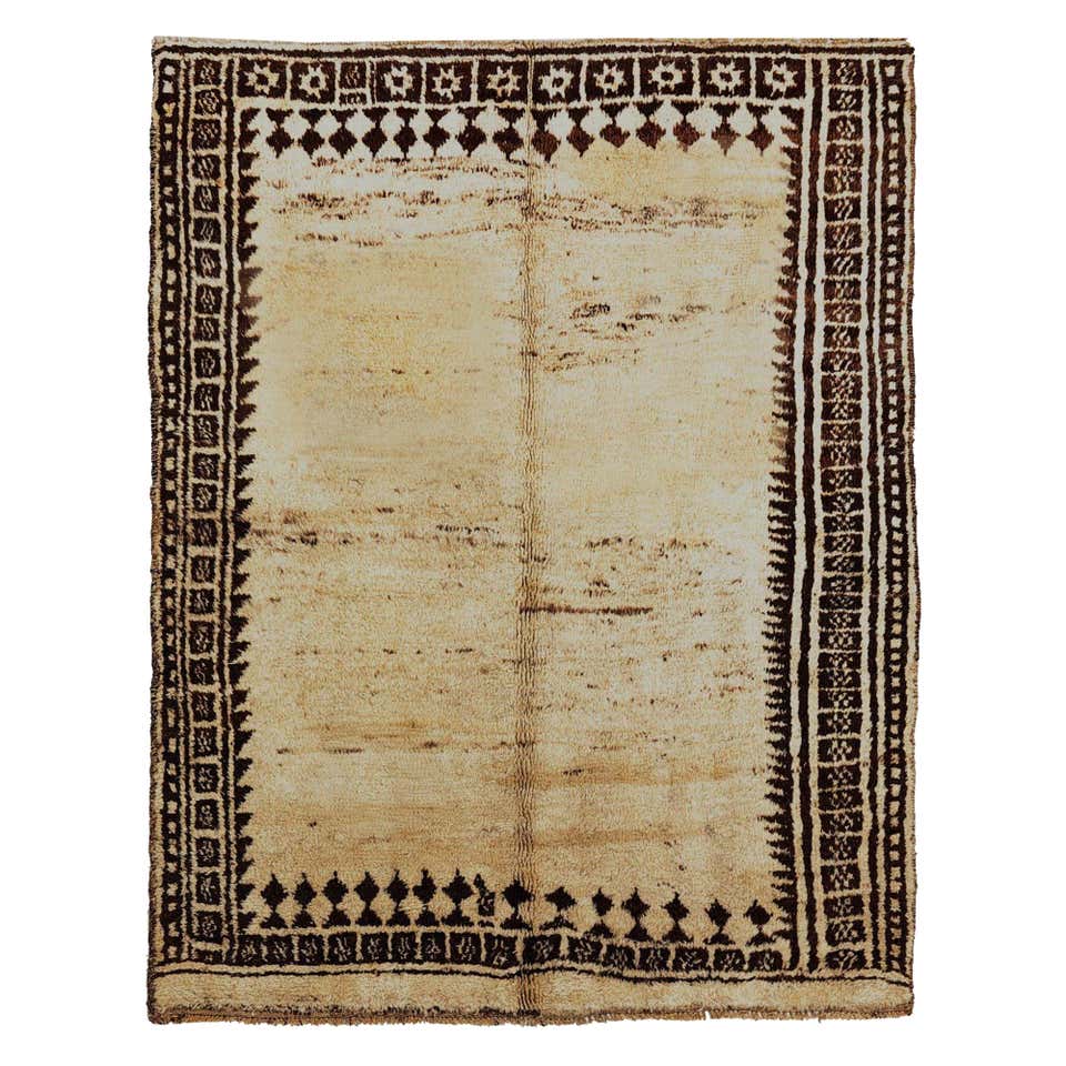 Persian Gabbeh Small Rug - Wool Ivory Design - 97572 For Sale at 1stDibs