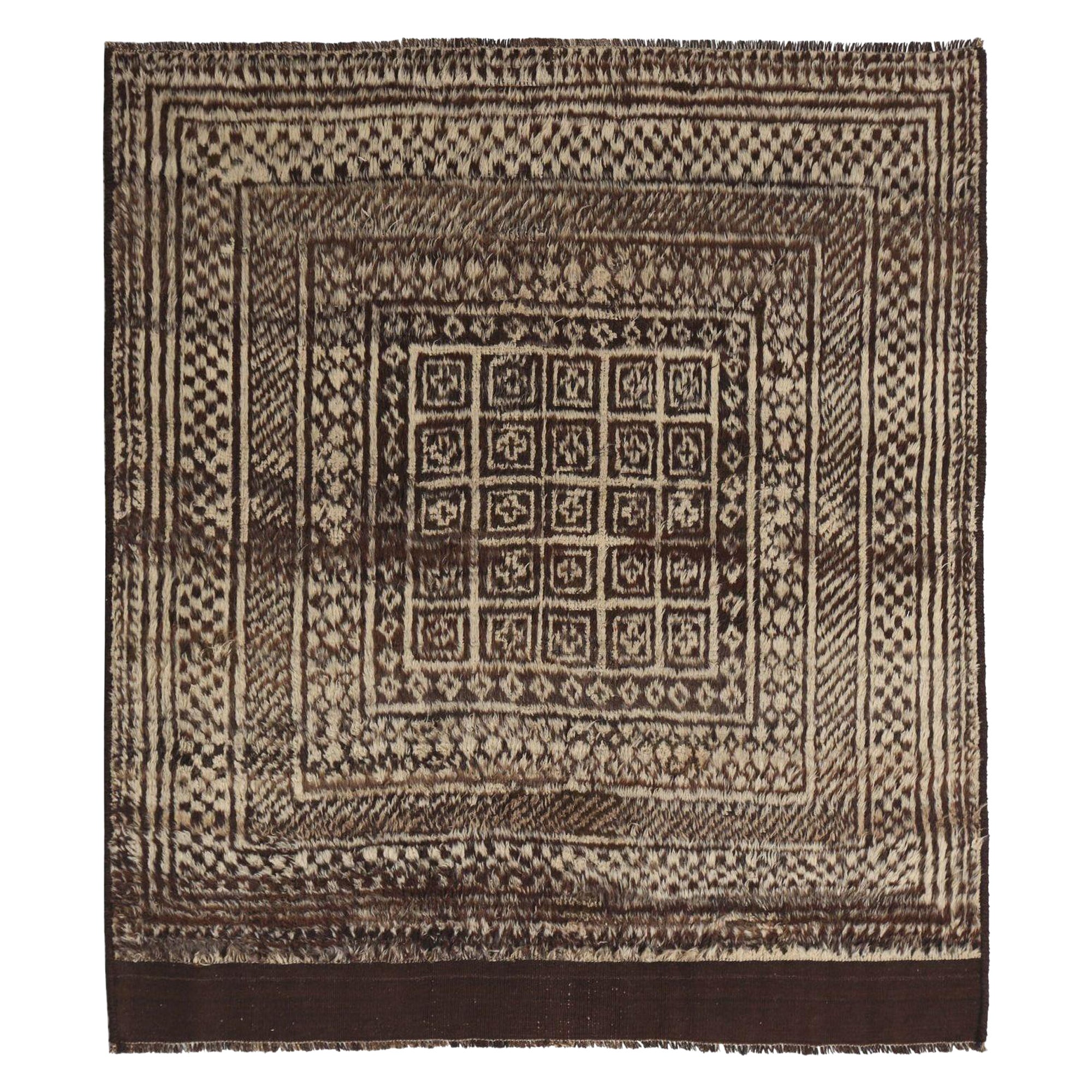 Persian Gabbeh Small Rug - Wool Brown Ivory Design - 97759
