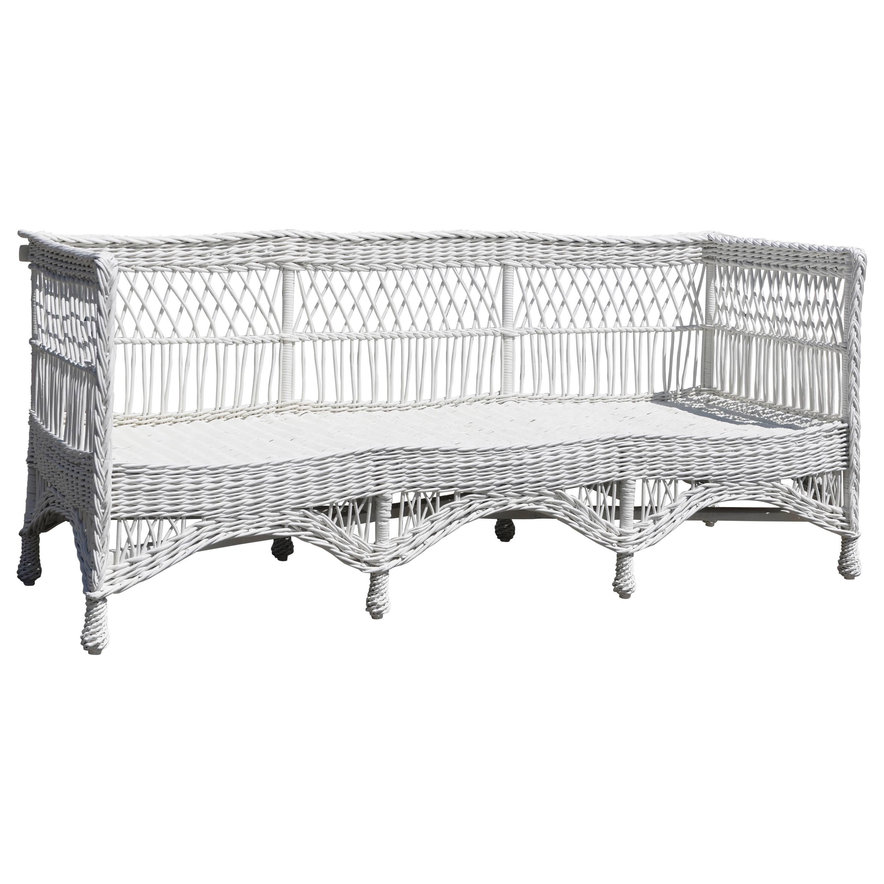 Antique Wicker Daybed