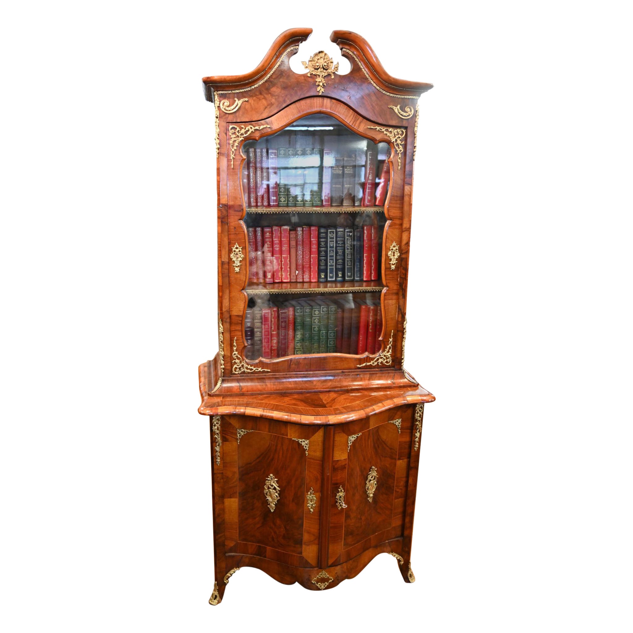 Librería biblioteca victoriana Armario de nogal con rebabas 1860