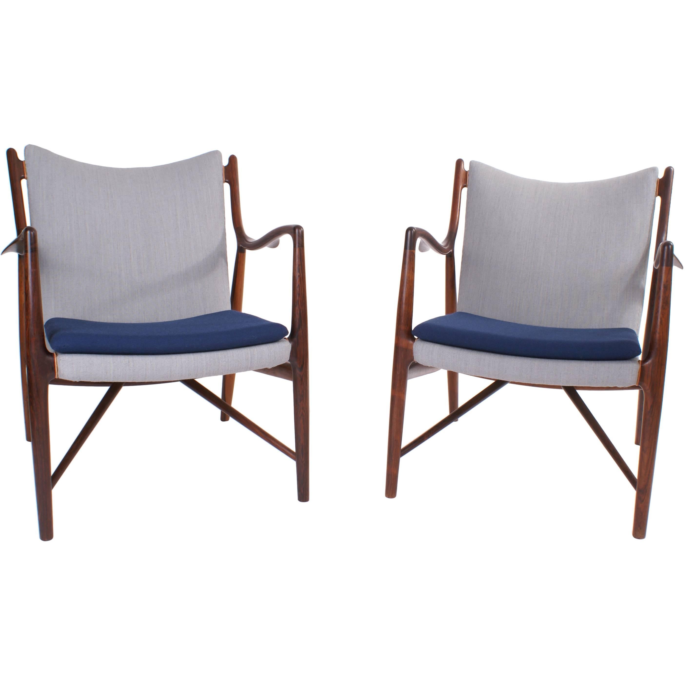 Finn Juhl Pair of Nv45 Chairs in Rosewood for Niels Vodder