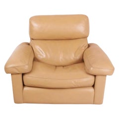 Midcentury Tan Leather Lounge Chair by Tito Agnoli Poltrona Frau