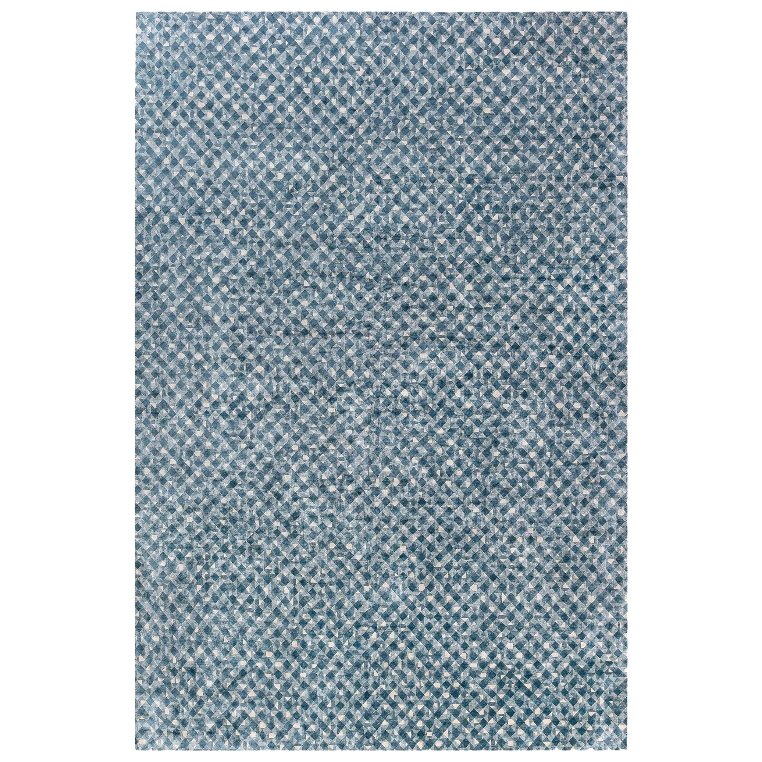 Rhombus Blauer und weißer handgefertigter Seidenteppich im Art-déco-Stil von Doris Leslie Blau
