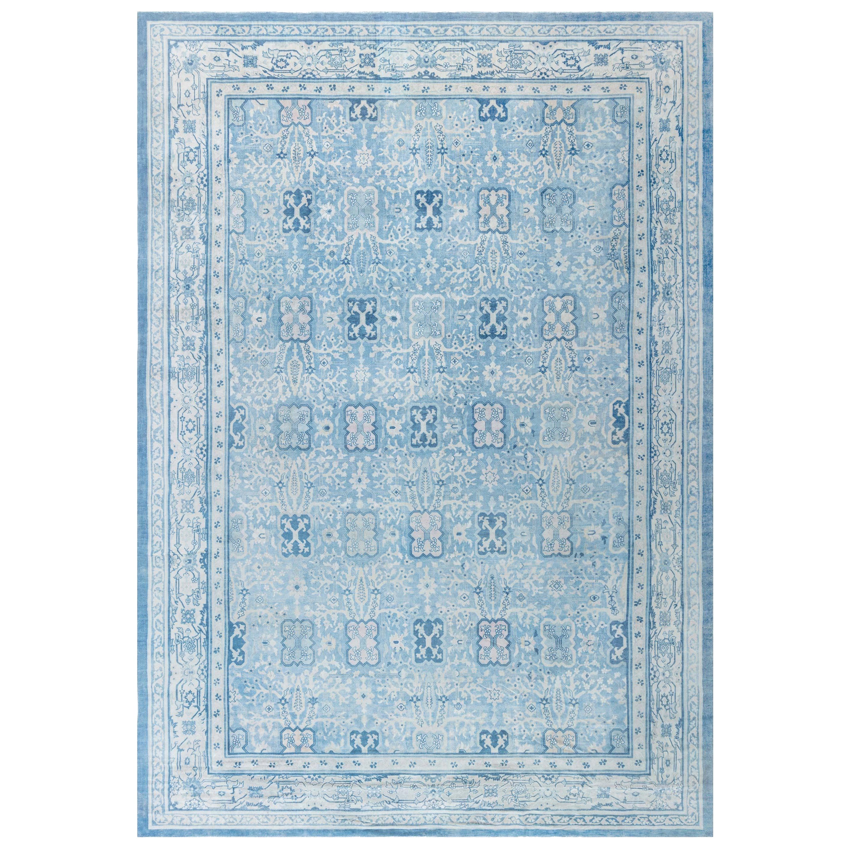 Tapis ancien en laine bleue chinoise Doris Leslie Blau