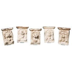 Lot de 5 corbeaux lion anciens en chêne géorgien