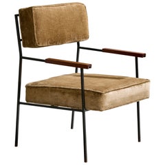 Diseñador brasileño, Silla de salón, Hierro, Madera, Terciopelo, Brasil, Años 50