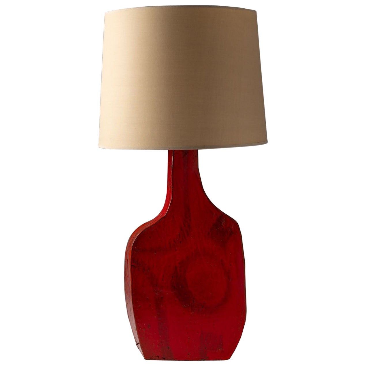 Charles Sucsan Asymmetrische Studio-Keramik-Tischlampe in lebhaft roter Glasur, 1960er Jahre im Angebot