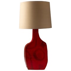 Charles Sucsan Lampe de table asymétrique Studio A en céramique à glaçure rouge vibrante années 1960