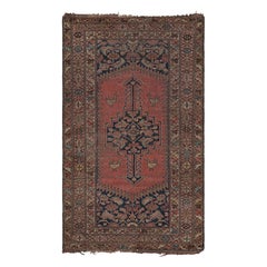 Tapis antique de Hamadan bleu et rouge avec médaillon géométrique - Rug & Kilim