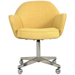 Saarinen for Knoll Executive Arm Chair in Yellow Microfiber, Swivel Base 3