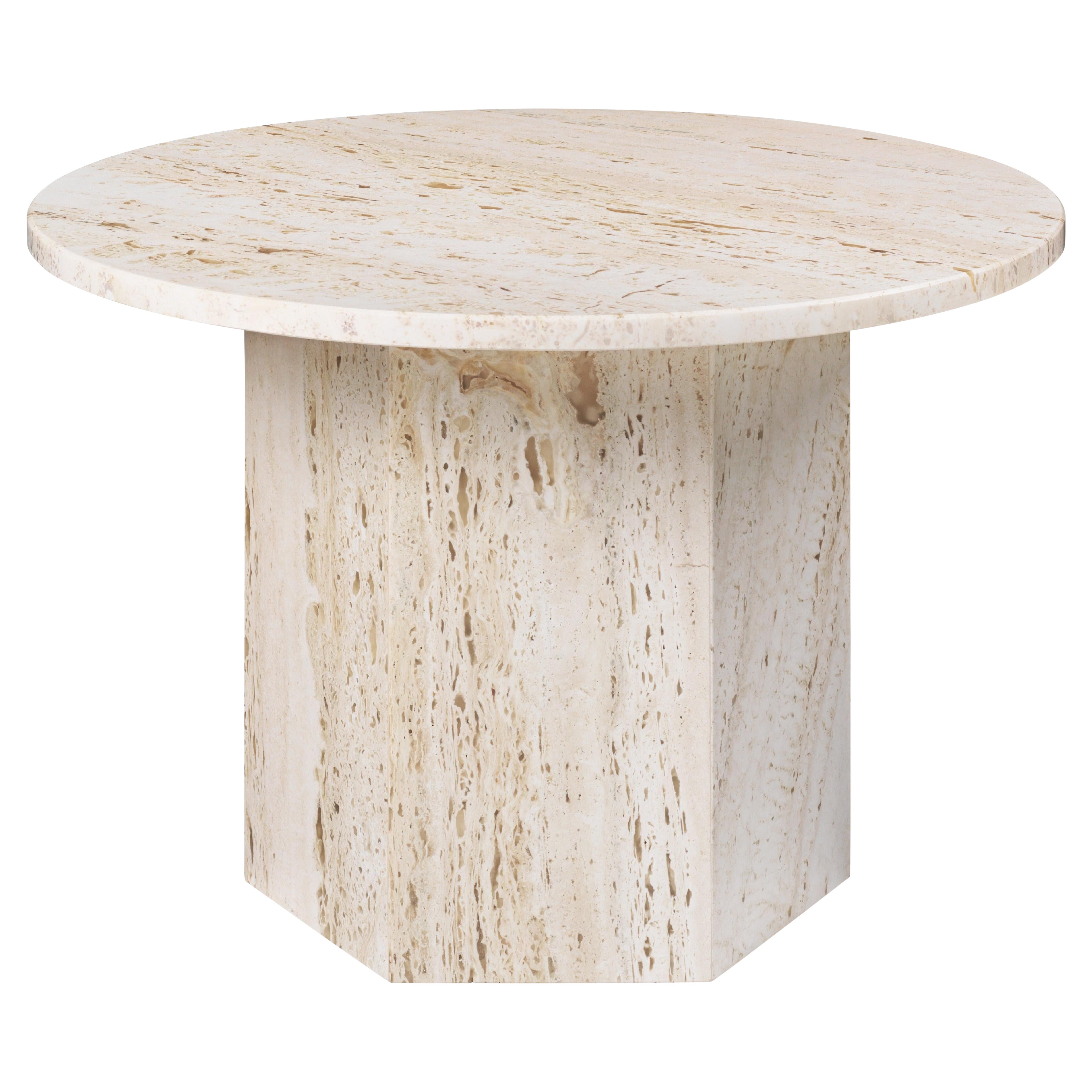 GUBI Table basse Epic Neutre Blanc Travertin Ø60 cm par GamFratesi