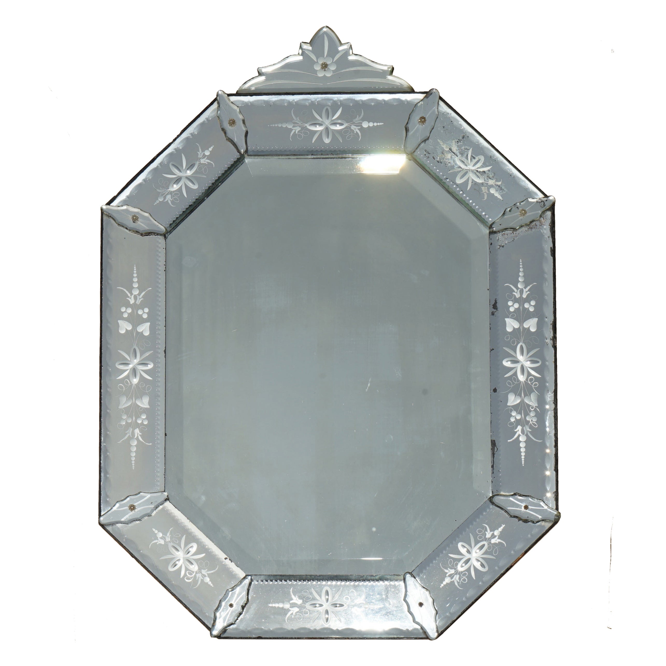 STUNNING ANTIQUE CiRCA 1910 VENETIAN ETCHED GLASS CUSHION SHAPED WALL MIRROR
