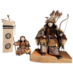 Yoshitsune et Musha Ningyô, guerrier banneret de la période Edo japonaise, vers 1800 1800