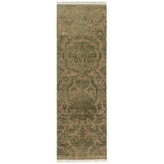 Runner in stile europeo di Rug & Kilim in beige con motivi floreali verdi