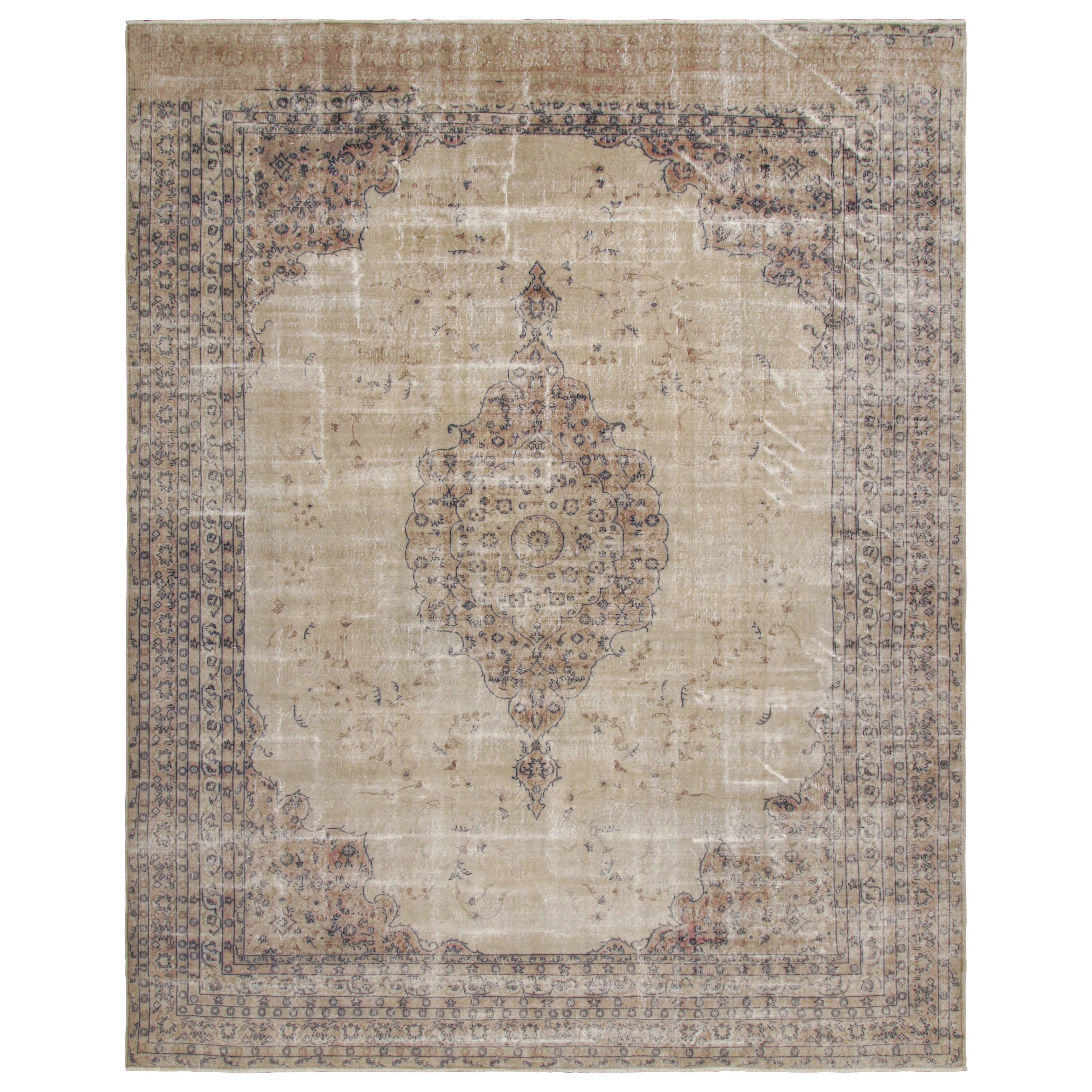 Alfombra turca antigua Kayseri, medallón beige-marrón y flores - Rug & Kilim
