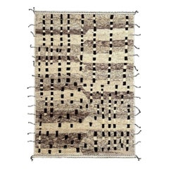 9x12 Ft Modern Moroccan Berber design Rug. 100% Wool. Custom Options Available