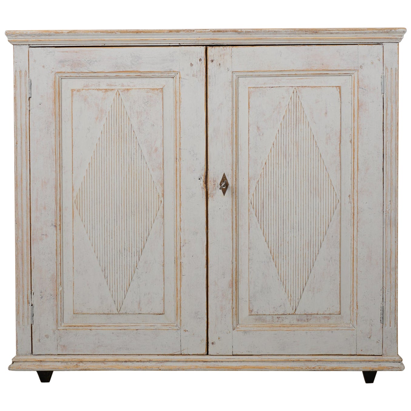 Antica credenza in pino rustico del periodo gustaviano svedese del nord fatta a mano