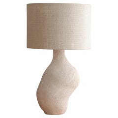 Lampe aus organischer Keramik im Stil von Valentine Schlegel
