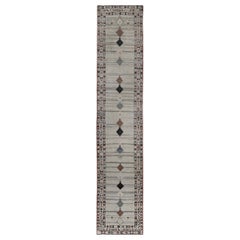 Persian Shiraz Runner Rug - Wool Ivory Design - 97100