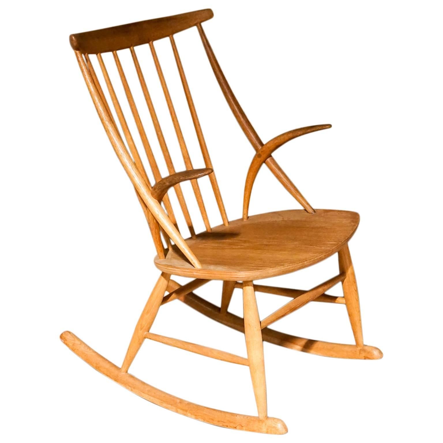 Illum Wikkelso Rocking Chair