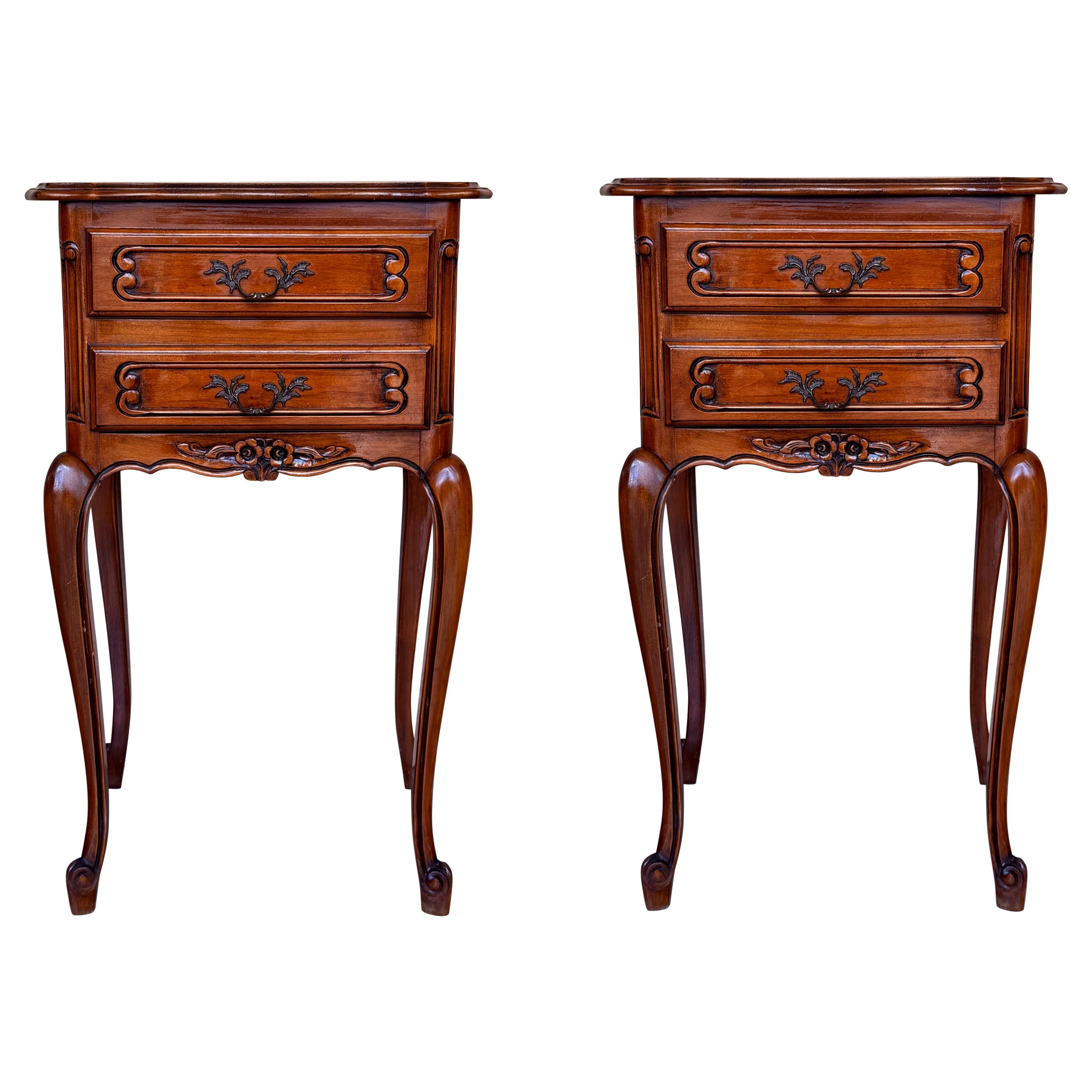 French Bedside Tables with Cabriole Legs, 1950s, Set of 2