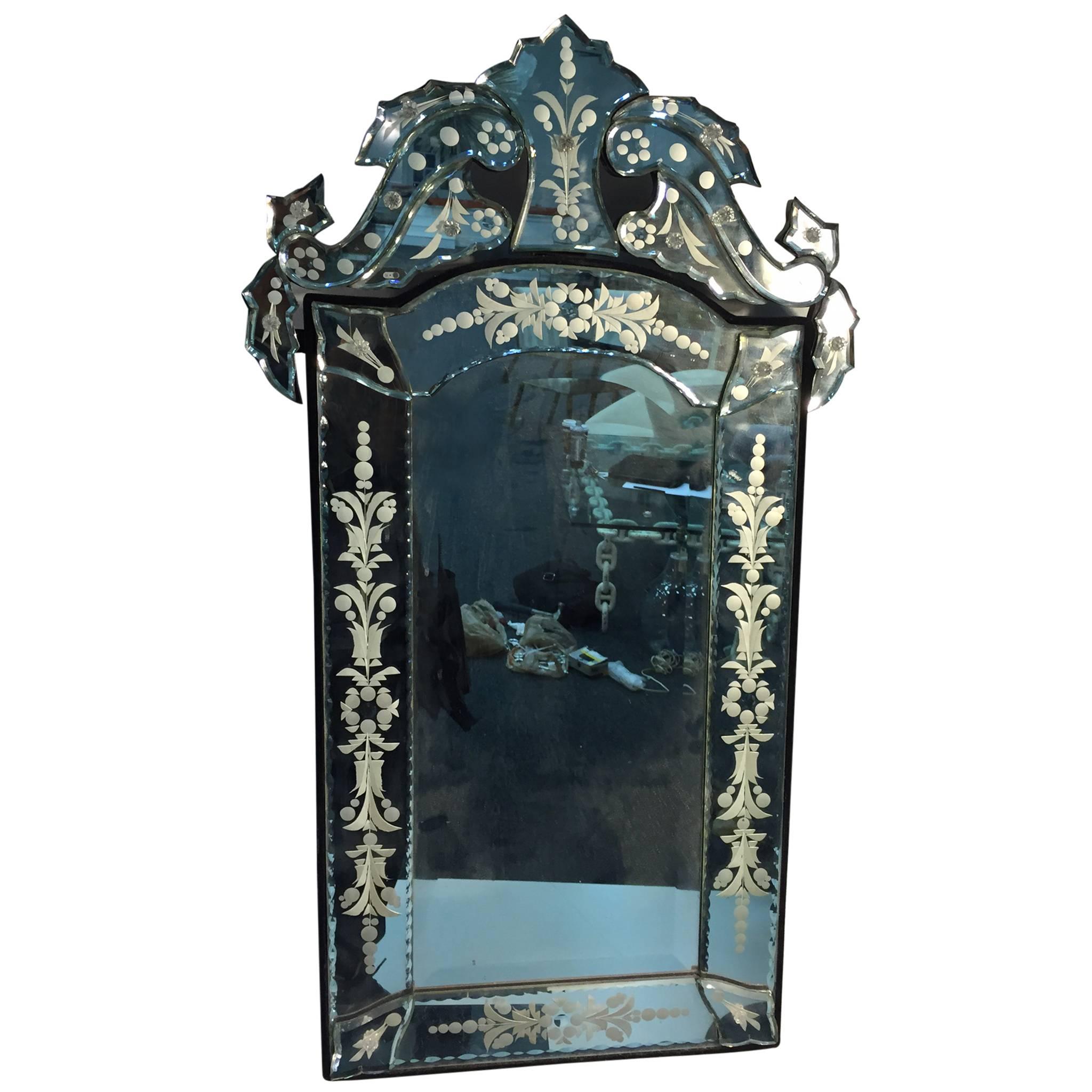 Beautiful Cut-Glass and Etched Venetian Wall Mirror For Sale