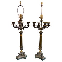 Pareja de candelabros de bronce estilo Imperio de principios del siglo XX