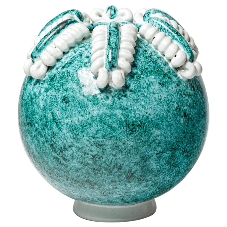 Vase en céramique blanc et vert art déco 20TH CENTURY DESIGN par Gustave Asch 1940