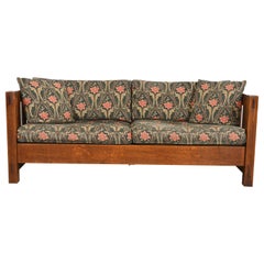 Stickley Mission Oak Arts and Crafts Settle Sofa