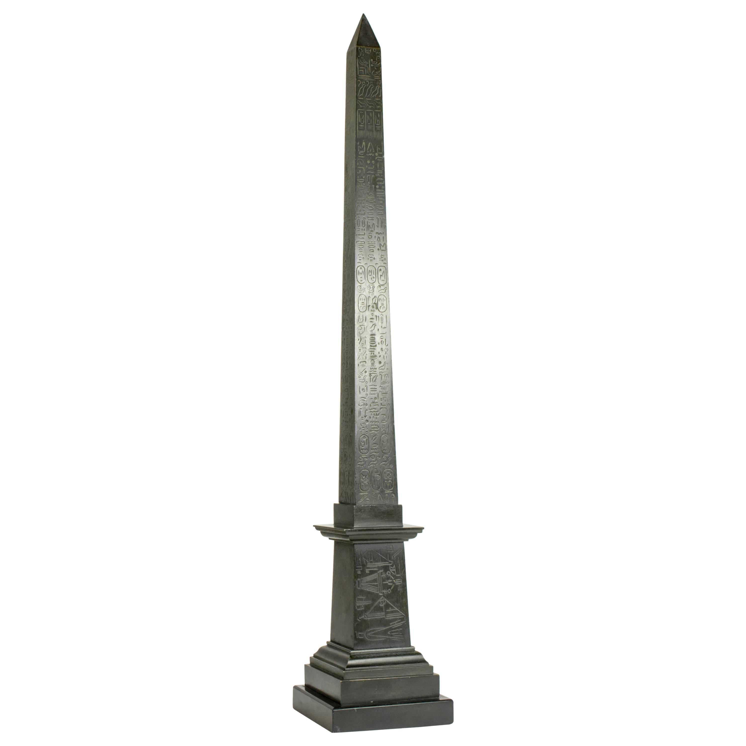 Impressive c. 1850 Grand Tour bronze model of the Luxor Obelisk, Paris For Sale
