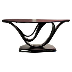 Mesa de trabajo n.º 1 - Serie Fluentum en ébano de Raka Studio