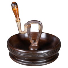 Principios del s. XX Cascanueces de madera torneada c.1940