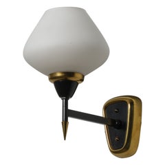 Mid-Century Modern Italian Wall Sconce in Brass and Opaline Glass