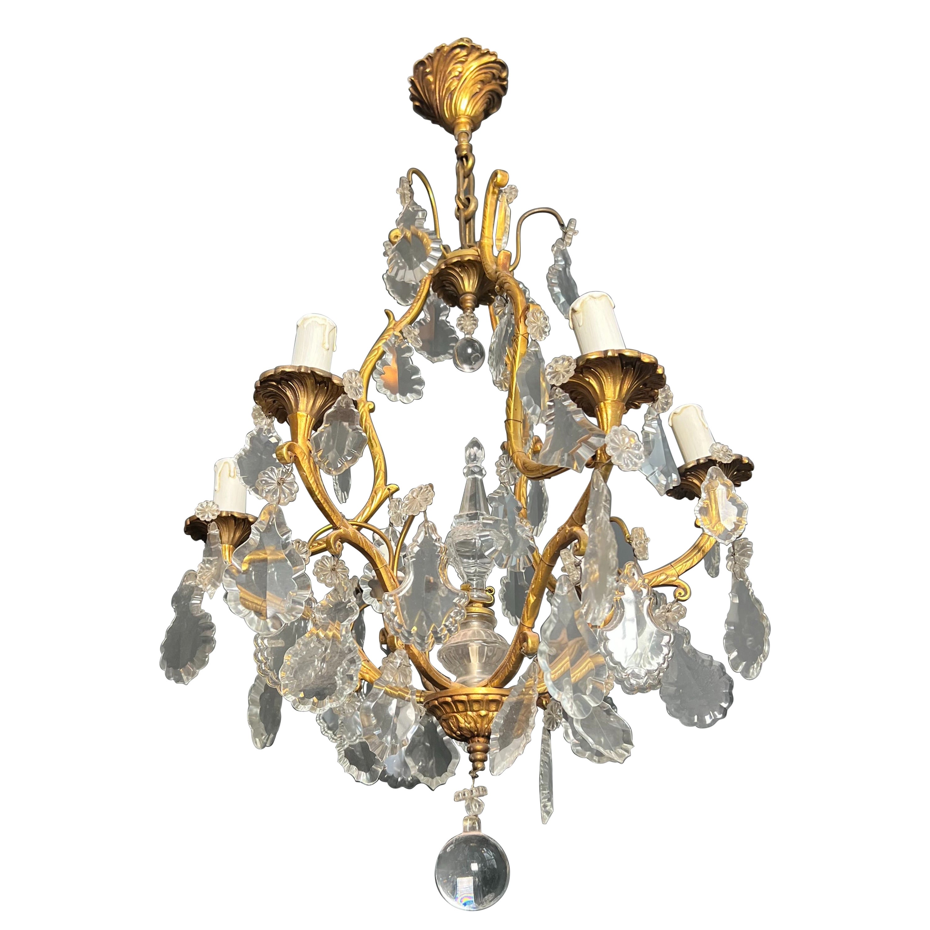 Lampadario in stile Luigi XV in cristallo e bronzo con 6 bracci in vendita