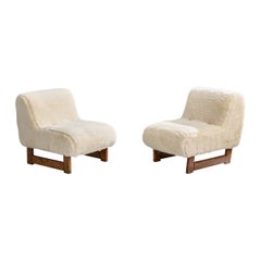 Brasilianische Designerin, Sessel ohne Armlehne, Holz, Wollsamt, Brasilien, 1960er Jahre