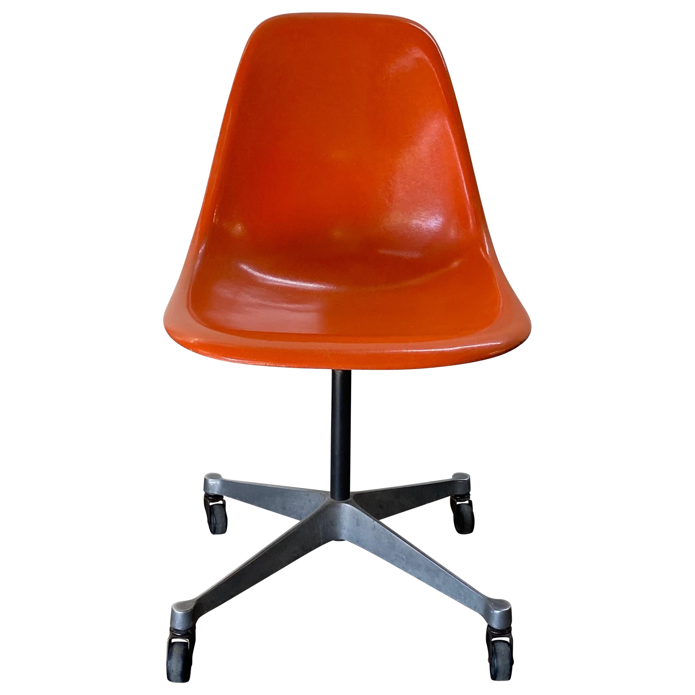 1960s Herman Miller Eames Swivel Office Desk Chair