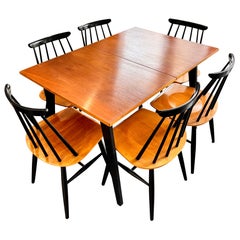 Dining Chairs by Ilmari Tapiovaara for Asko, Finland, 1950s with Matching table