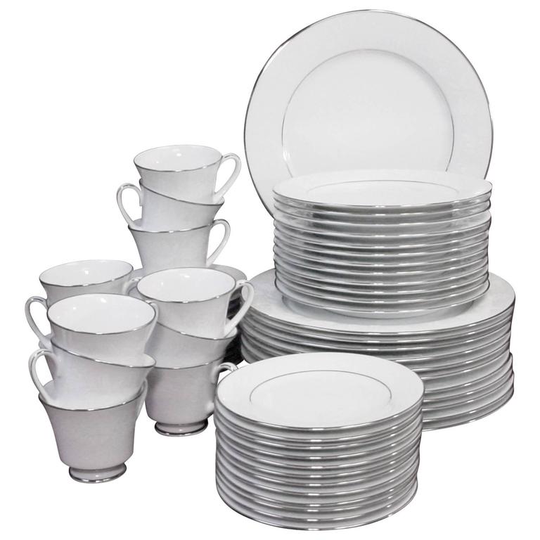 Noritake China Ranier 6909 China 60-Piece Set Service for Twelve