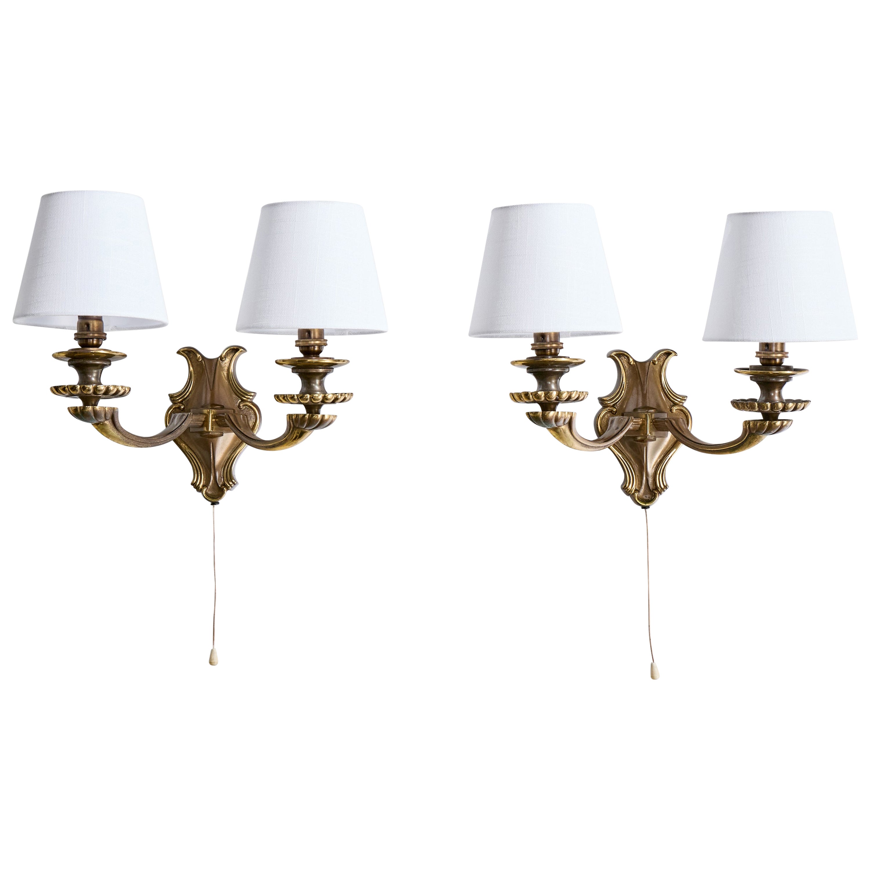 Französischer Designer, Wall Lights, Messing, Stoff, Frankreich, 1950er Jahre