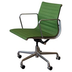 Aluminum Group Task Chair by Charles and Ray Eames for Herman Miller